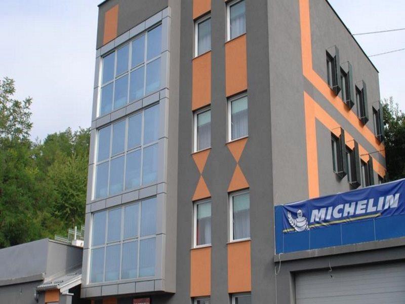 Отель Tsc Pansion Сараево Экстерьер фото